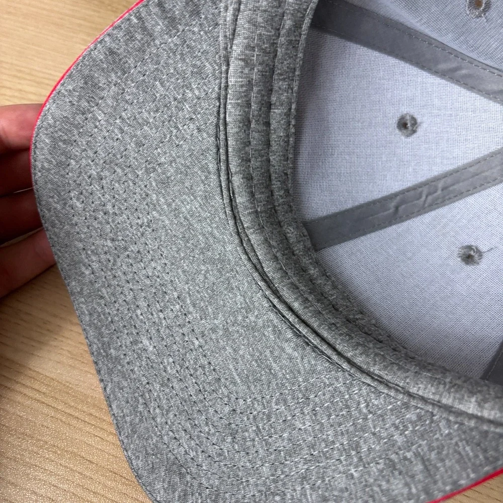 outdoor cap Company good used